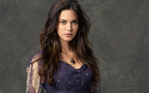 Odette Annable: Bio, Height, Weight, Measurements